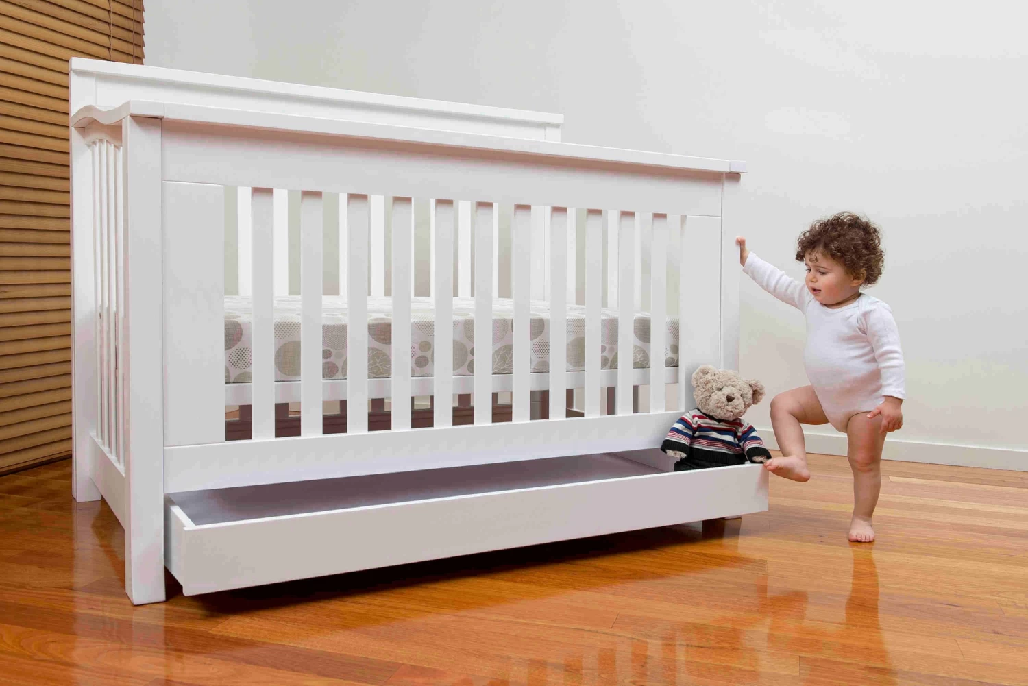 Cocoon Flair 5 In 1 Cot + Mattress - Image 7