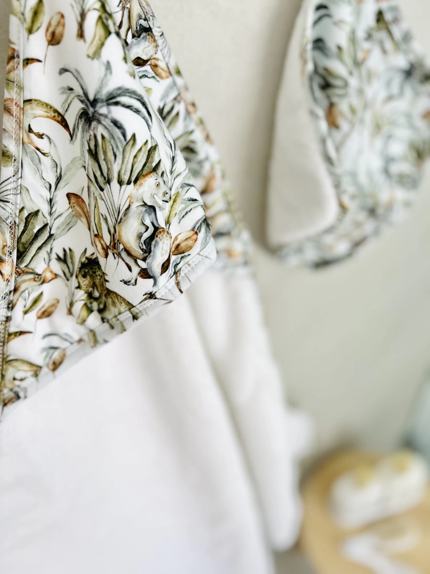 Mini & Me Hooded Towel & Wash Cloth Set Jurassic - Image 2