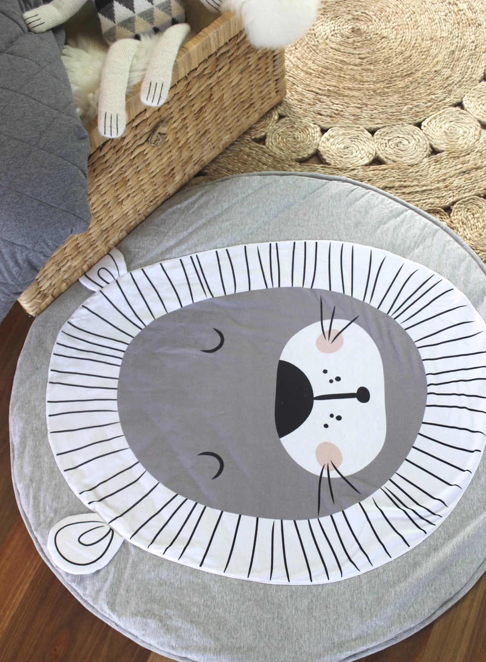 Mister Fly Lion Play Mat