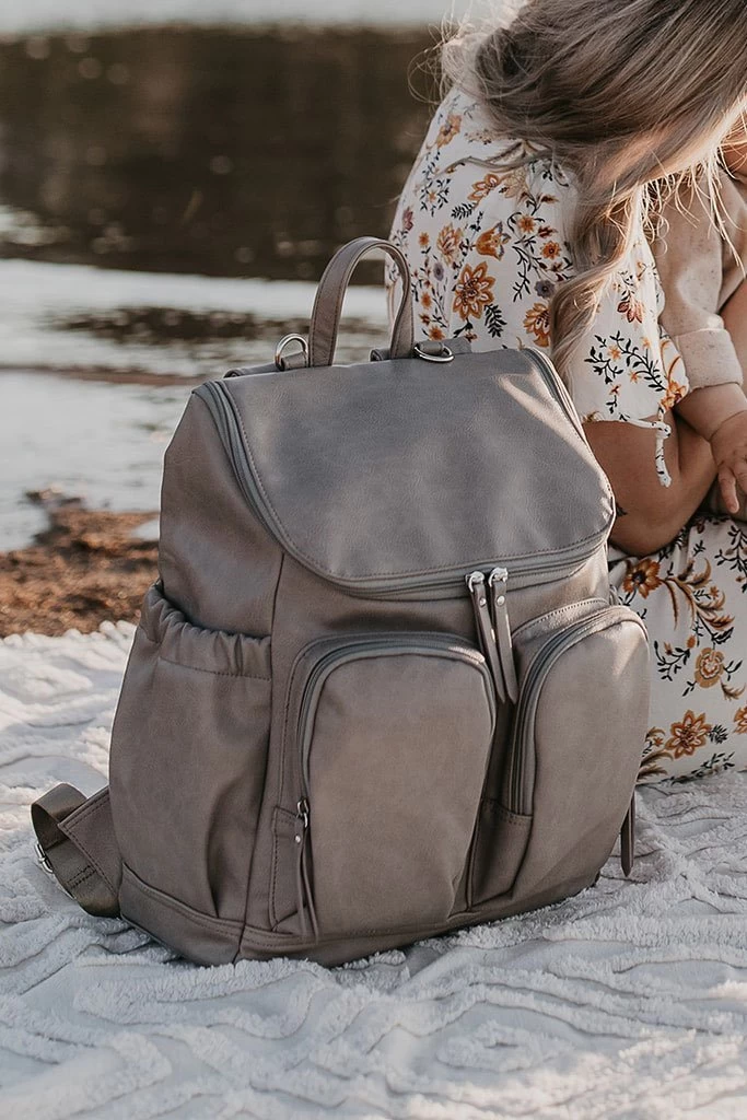 OiOi Backpack Faux Leather Taupe