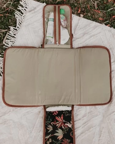 OiOi Change Clutch Jungle Black - Image 3